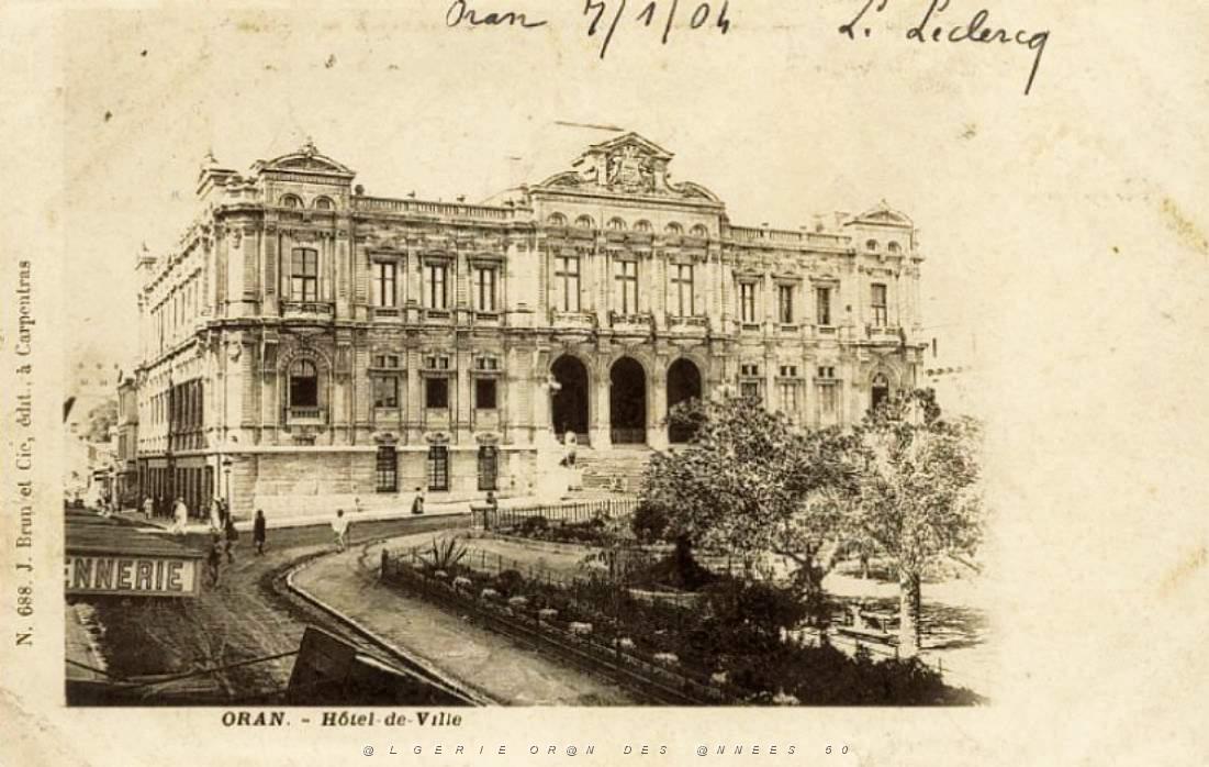 PA f- 03- Hotel de ville.jpg